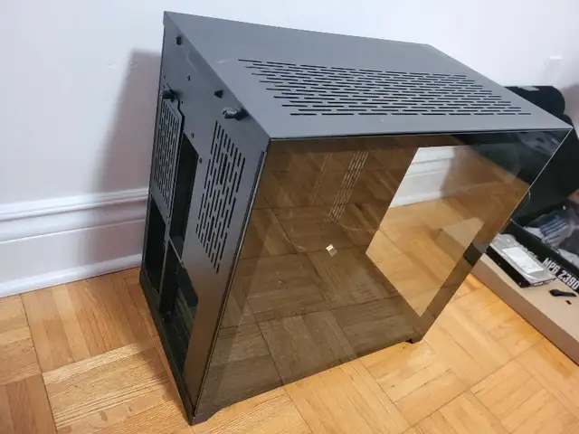 lian li x razer case ordinateur in Desktop Computers in Longueuil / South Shore - Image 2