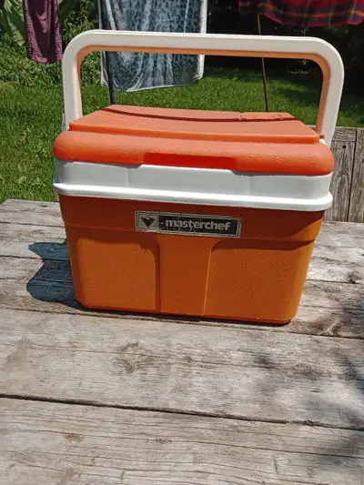 MasterChef Insulated Cooler, 10"H x 12.5"W x 9"D, View more