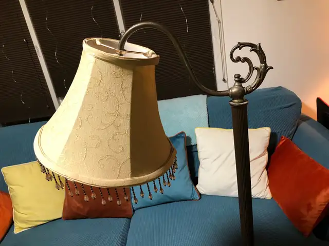 Bridge Floor lamp, luminaire floor lamp & table lamp in Indoor Lighting & Fans in Ottawa - Image 6