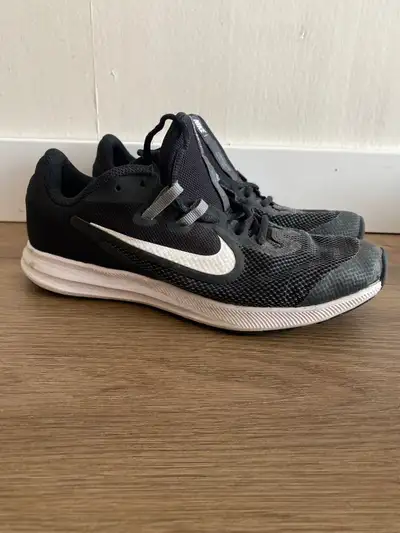 One pair of Nike size 6Y Downshifter running shoes Great shape