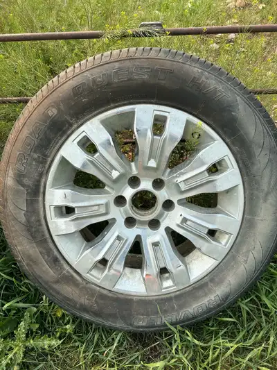 20" Factory OEM Nissan Wheels & Tires (Set of 4). Selling because we no longer own the vehicle. Whee...
