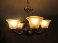 Beautiful 5-arm family room Ceiling Light with impeccable finish