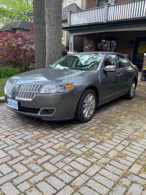 2010 Lincoln MKZ Top of the line, with leather interior