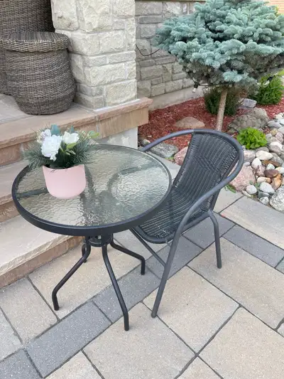 (SOLD)patio table set, View more