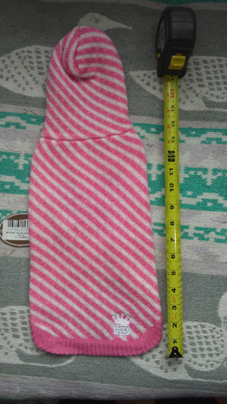 Hip Doggie Candy Striped Hooded Sweater - Medium New in Accessories in Edmonton - Image 2