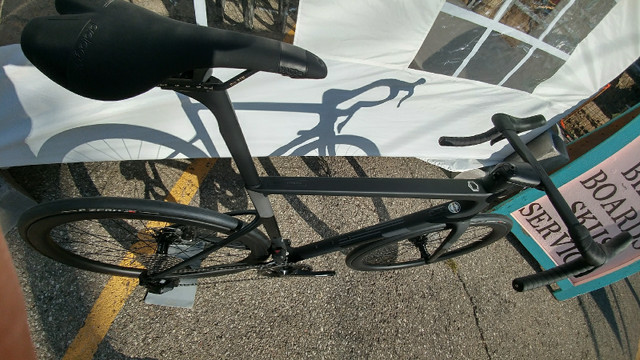 2023 Cannondale SuperSixEvo 105Di2 56cm in Road in Kitchener / Waterloo - Image 4