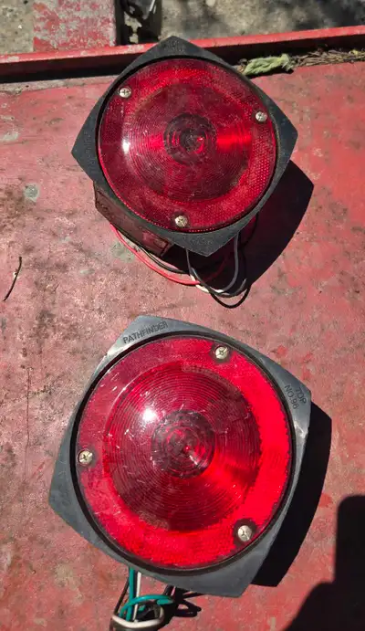 Lumiere de remorque neuve