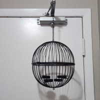 Hanging tealight candle holder