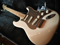 David Gilmour 0001 Stratocaster Replica