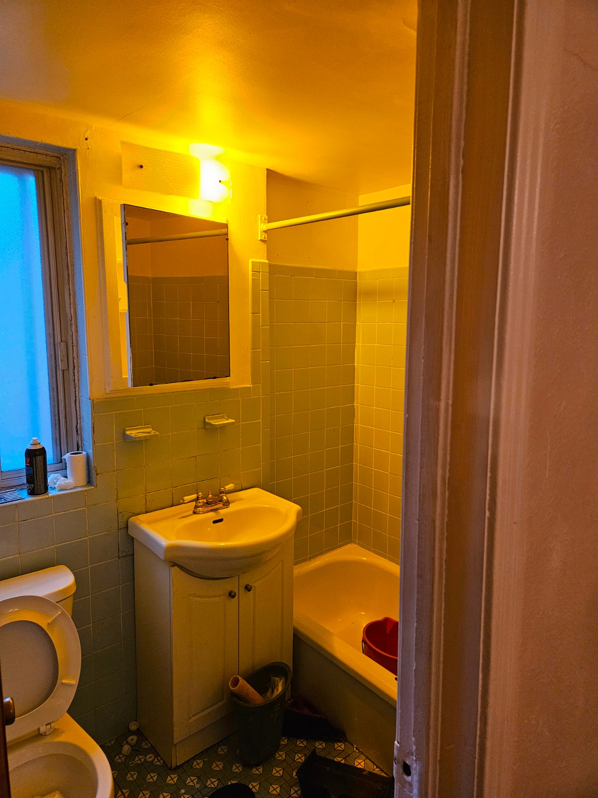 5 1/2 apt cote des neiges metro plamondon  h3w1e3  1400$ — photo 2