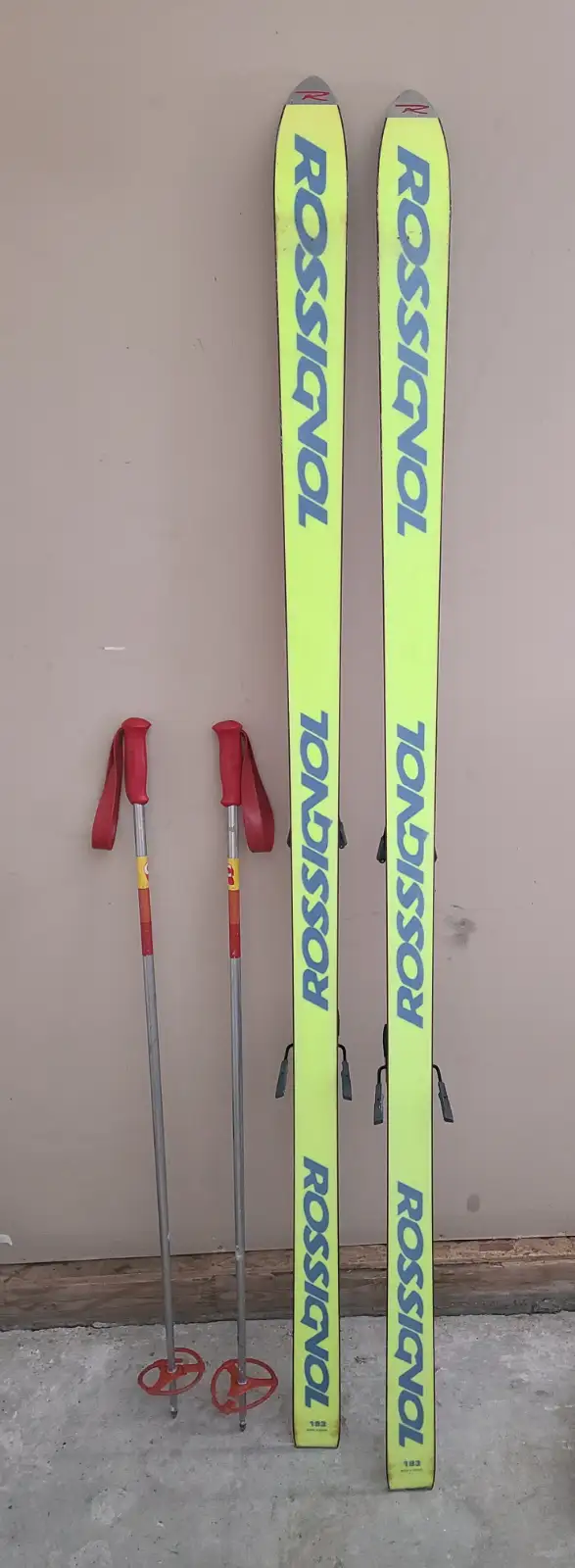 Rossignol 4S (193cm) Skis with Poles in Ski in Strathcona County - Image 3