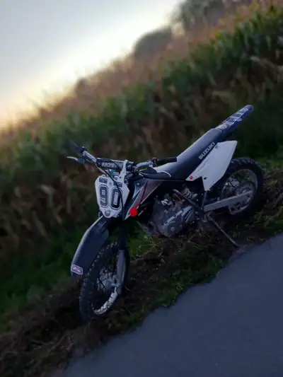Runs great! No problems. - Starts up 1-3 kicks everytime. - Just replaced the oil/oil filter. - Bran...