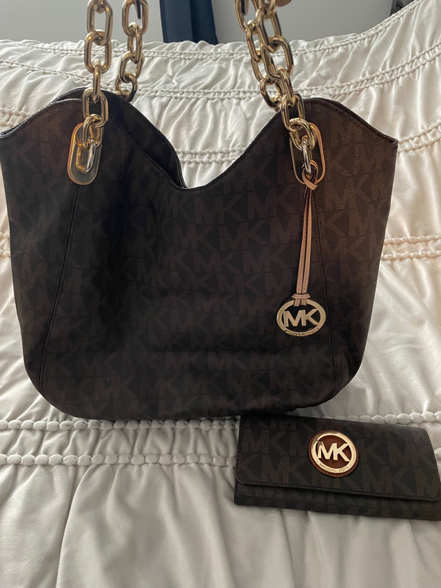 Michael Kors Purse & Wallet  in Women's - Bags & Wallets in Mississauga / Peel Region