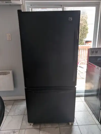 Black Kenmore fridge with bottom freezer and adjustable door shelving Pickup in H8S