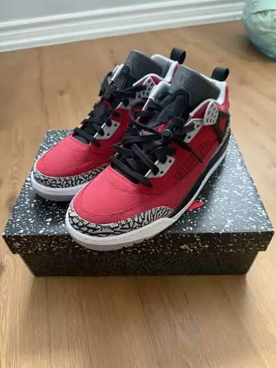 Jordan Spizike Low, View more