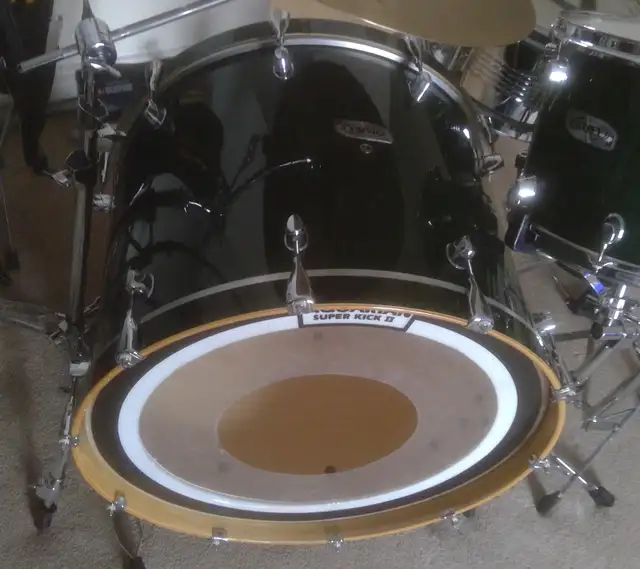 Mapex 24"x18 Maple Lacquered PRO Bass Drum Emerald Green 10 Lug in Drums & Percussion in London - Image 3