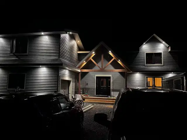 Gorgeous Cottage on Lake Simcoe in Ontario in Canada - Image 11