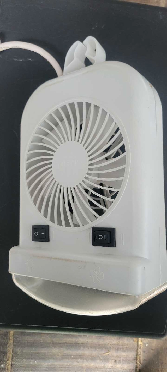 rv 12v fan/light  in Other in Kawartha Lakes