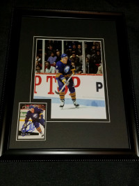 Rick Vaive Signed Framed Buffalo Sabres Card/Photo Combo 