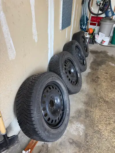 Used for 3 weeks last season. Then the car is broken and i had to buy another car, that’s why i am s...