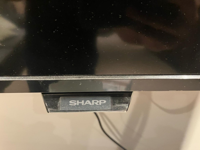 Sharp Roku TV 50” in TVs in Hamilton - Image 3