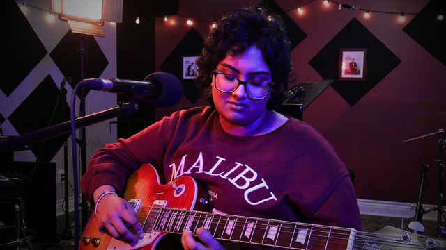 Online Guitar Lessons!552483582840688644