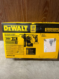 DEWALT 20V MAX XR 1” SDS-Plus L-Shape Concrete & Masonry hammer 