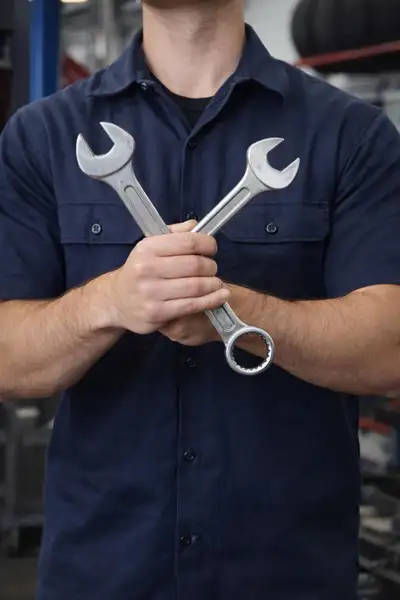 Not hire(looking for auto mechanic work)weekend, View more