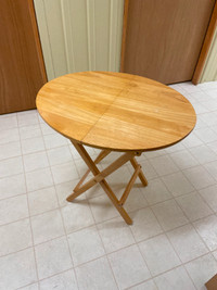 TV/Folding Table Set (4) Wood
