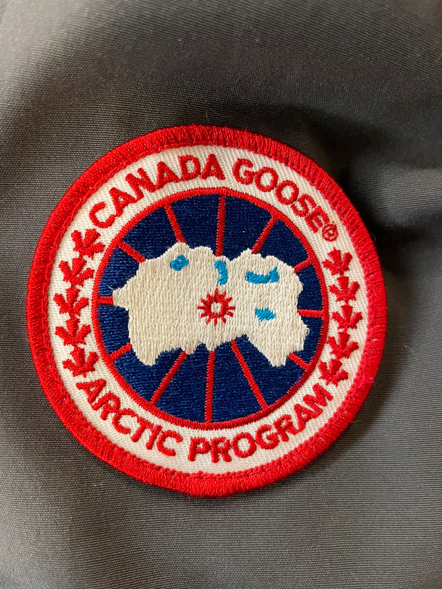 Canada Goose Ladies Trillium Jacket dans Femmes - Hauts et vêtements d'extérieur  à Ville de Montréal - Image 3