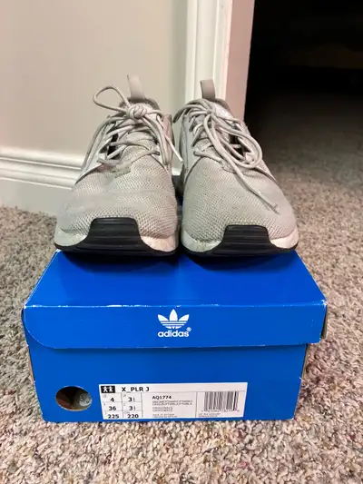 Adidas XPRL runners junior size 4, View more