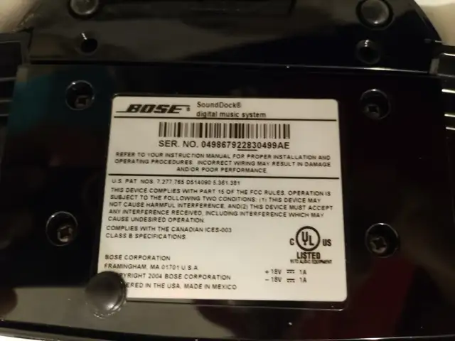 BOSE SOUNDLINK with BLUETOOTH 5.1 connection. Just Plug N Play in Stereo Systems & Home Theatre in Mississauga / Peel Region - Image 8