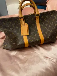 Authentic Louis Vuitton Keepall 45