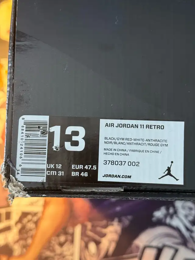 Air Jordan Retro 11 72-10s Size 13  in Men's Shoes in Markham / York Region - Image 8