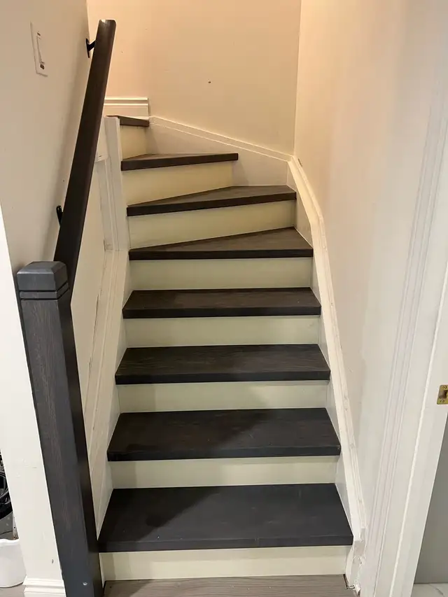 Flooring and stairs 62864359291523123