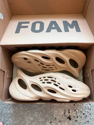 YEEZY FOAM RUNNER OCHRE Size 8, View more
