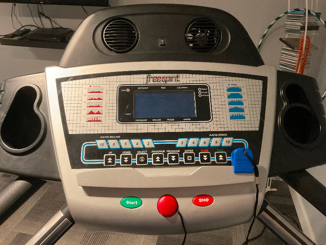 Treadmill in Exercise Equipment in Edmonton