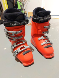 Ski boots (Salomon)