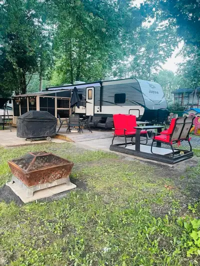 FINANCEMENT DISPONIBLE 1ere 2e 3e chance Roulotte Jayco Jayflight 2018 à vendre situé au camping les...