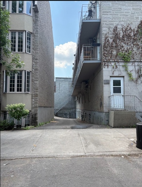 ️ Stationnement intérieur à vendre — Plateau-Mont-Royal — photo 3