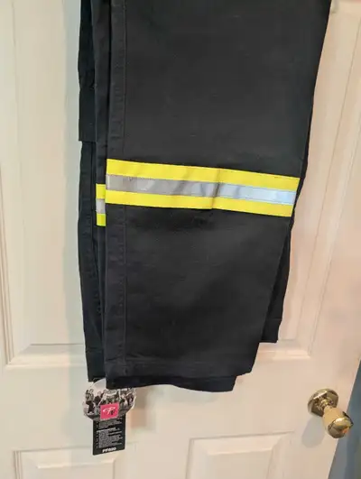 Woman's Cargo pants , View more