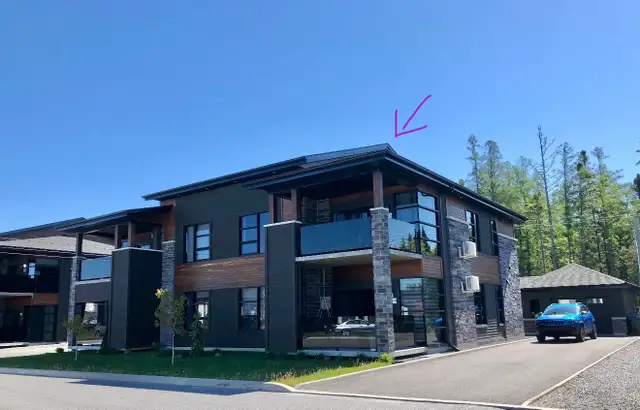 Luxueux condo 4 1/2 à vendre à Alma - Chateau d'eau