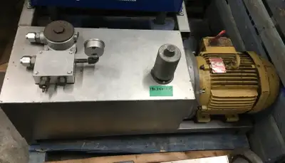Casappa Polaris 20 hydraulic pump PL.20-20, 9.5 gal per min, 3,000+ PSI Built in adjustable pressure...