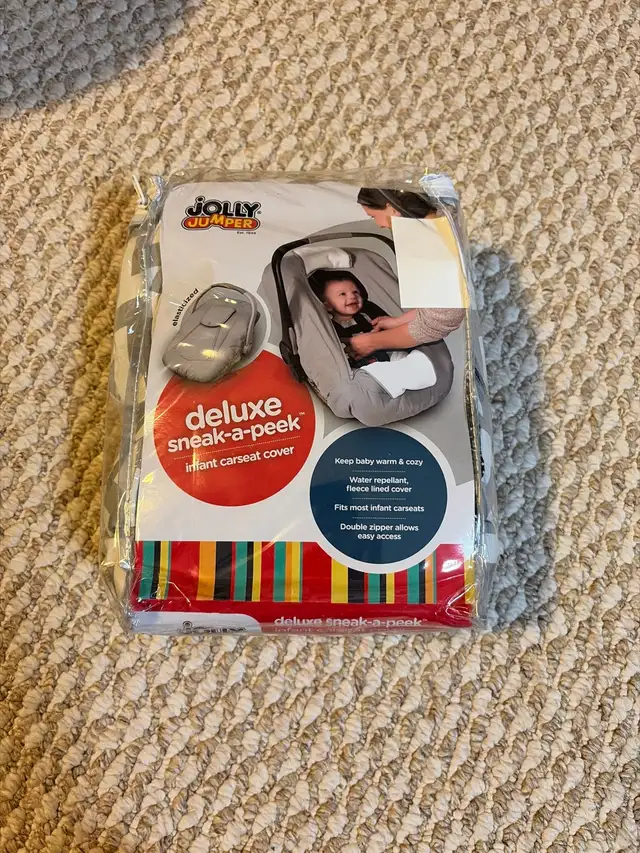 Sneak-a-peak deluxe in Strollers, Carriers & Car Seats in Edmonton - Image 2