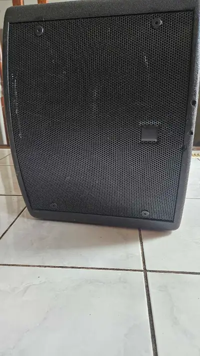 Yorkville Powered Subwoofer , View more
