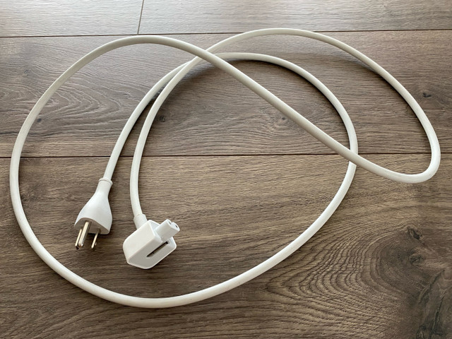 Apple Mac Power Extension Cable in Cables & Connectors in Burnaby/New Westminster