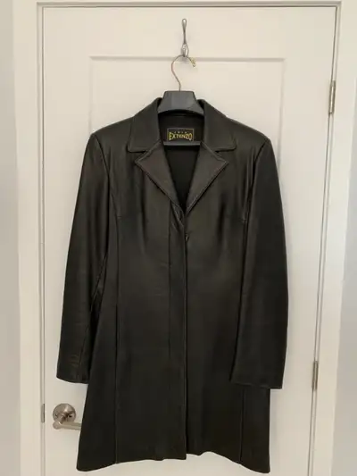 Manteau de cuir pour femme, View more