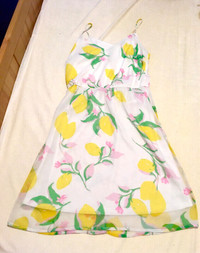 Brand new “Vero Moda” lemon  Sundress. Size small