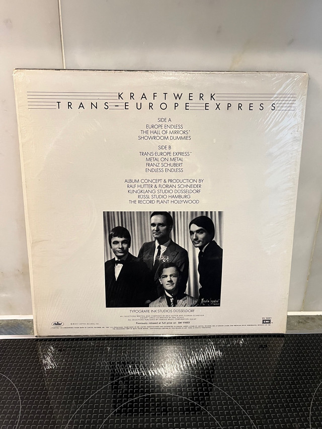 Kraftwerk-Trans-Europe Express vinyl dans CD, DVD et Blu-ray  à Ville de Montréal - Image 2