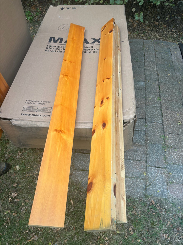 pine Bed with frame in Beds & Mattresses in Barrie - Image 3